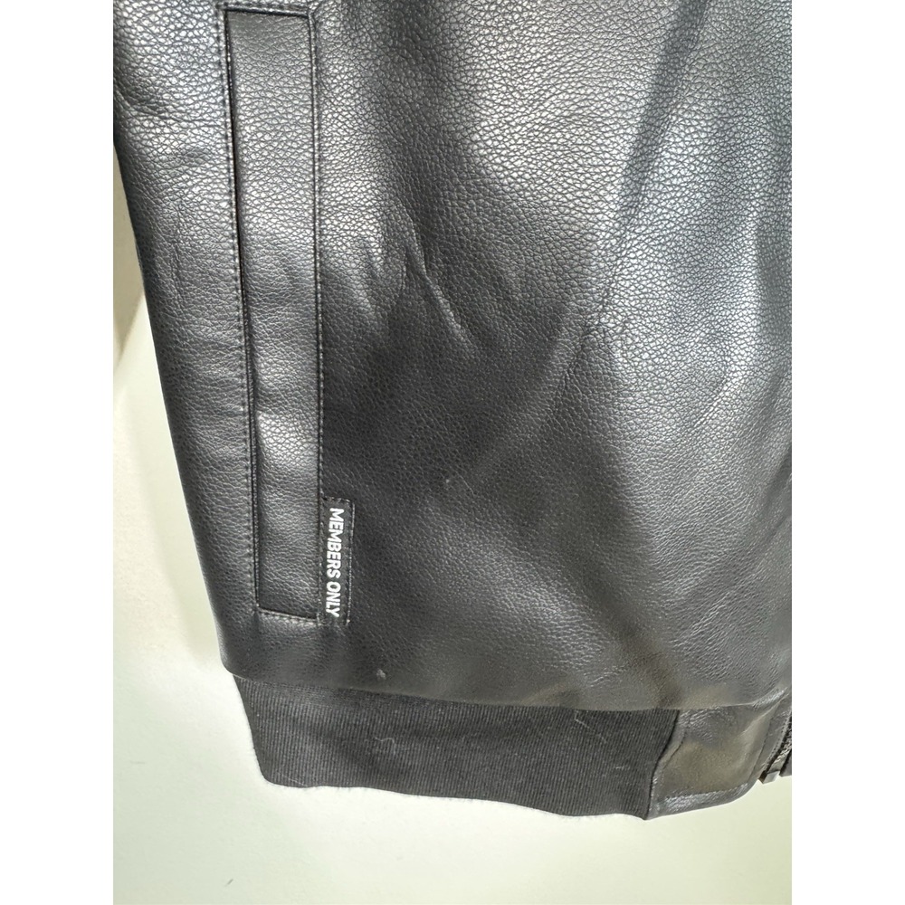 Members Only Mens Black Faux Leather Embossed Varsity Jacket Size M Lined Sporty - Picture 6 of 13